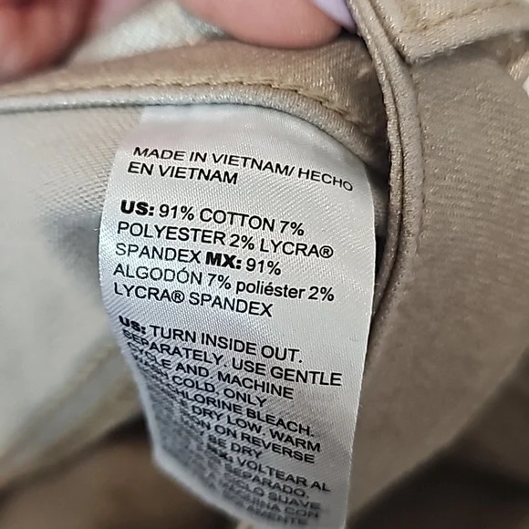 Chicos size 00 gold waxy straight leg jean - Picture 4 of 4